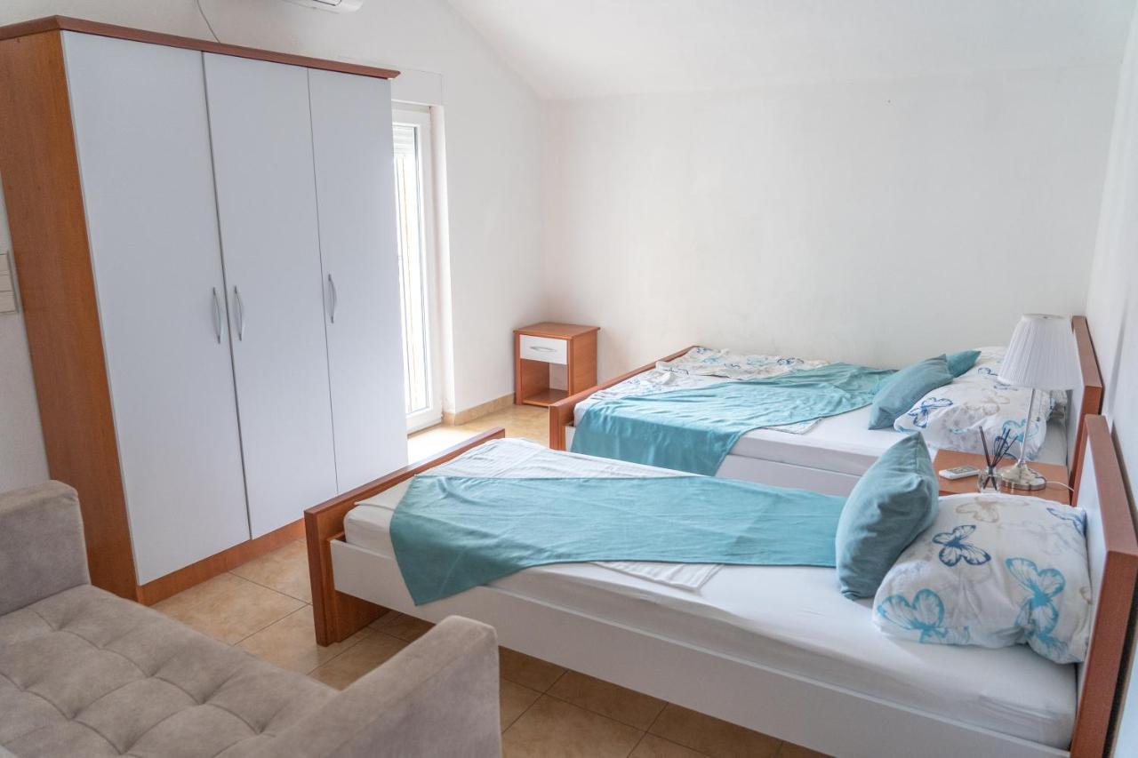 Apartments Sejla Ulcinj Exterior photo